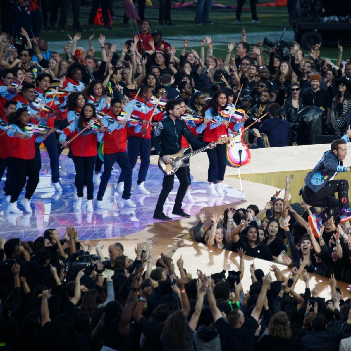 Chris Martin of Coldplay performs at the halftime show during Super Bowl 50 at Levi's Stadium in Santa Clara on Feb. 7, 2016. Denver Broncos won the game 24-10. (Dai Sugano/Bay Area News Group)