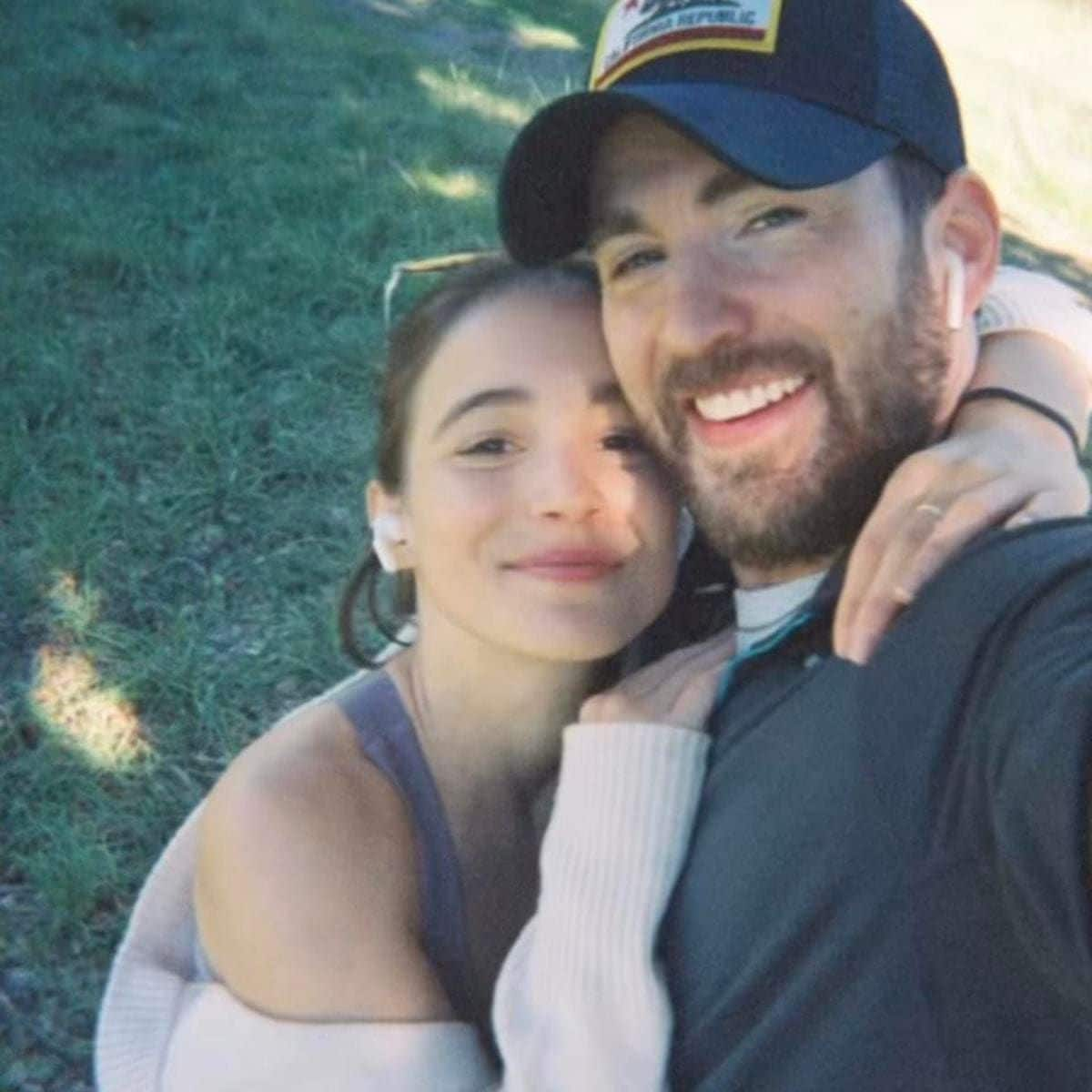 Chris Evans and Alba Baptista