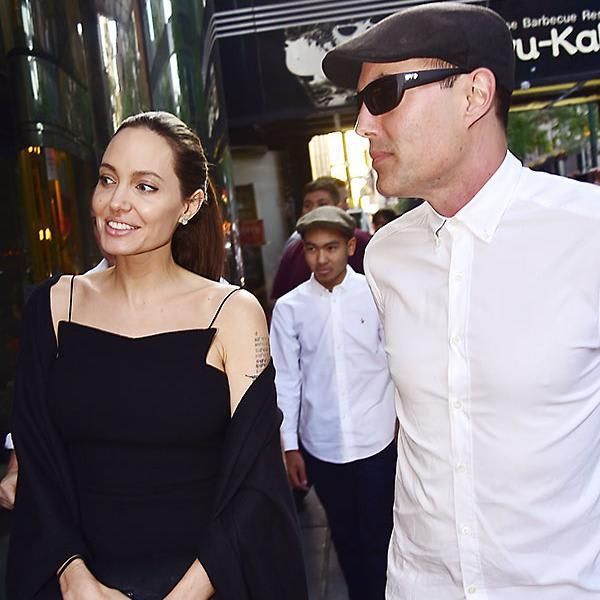 Angelina Jolie se quito el apellido de su padre legalmente