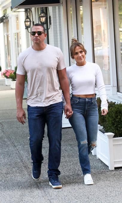 Jennifer Lopez and Alex Rodriguez matching outfits