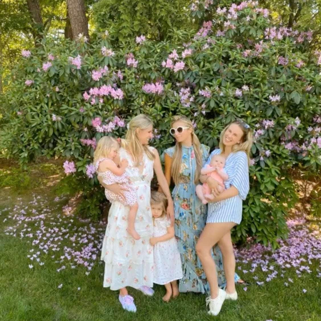 Paris Hilton reunites with family