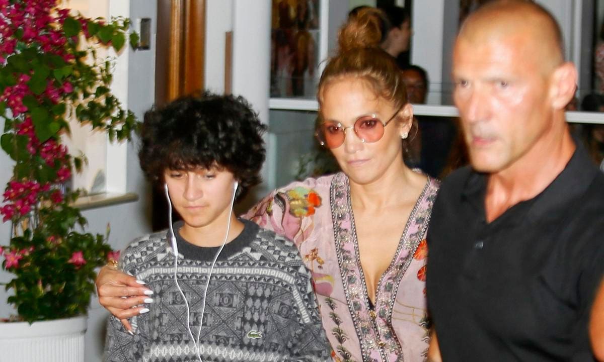 Emme Muniz and Jennifer Lopez in Capri