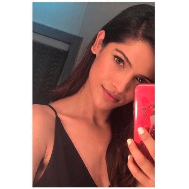 Eiza Gonzalez, Miss India Vartika Singh