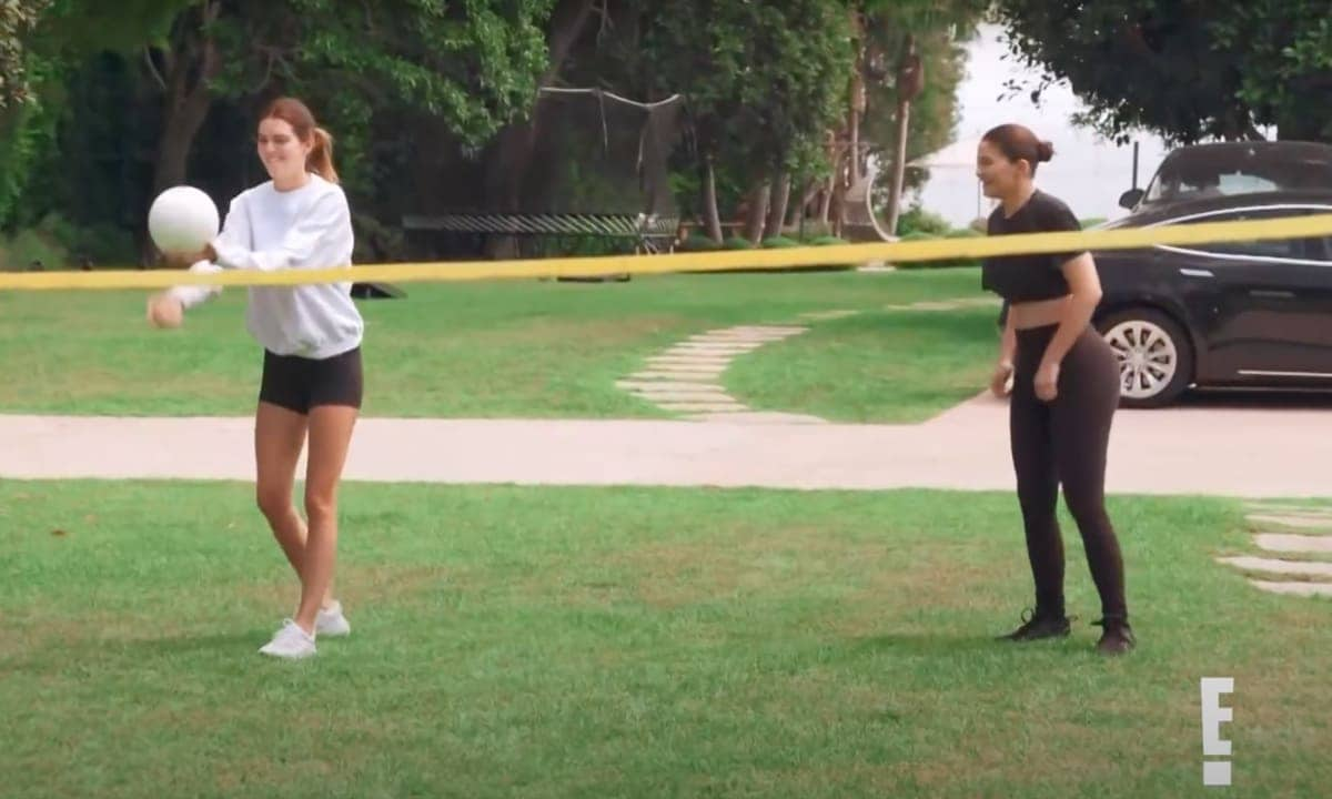 Kim, Khloé, Kendall, and Kylie compete in hilarious volleyball match