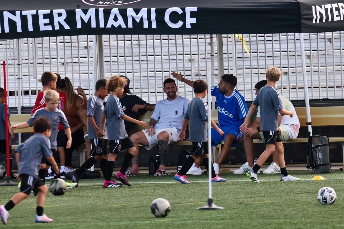 Lionel Messi was spotted at Inter Miami training with his children, joined by Sergio Busquets, Jordi Alba, and Elena Galera, who is expecting her third child with Busquets.