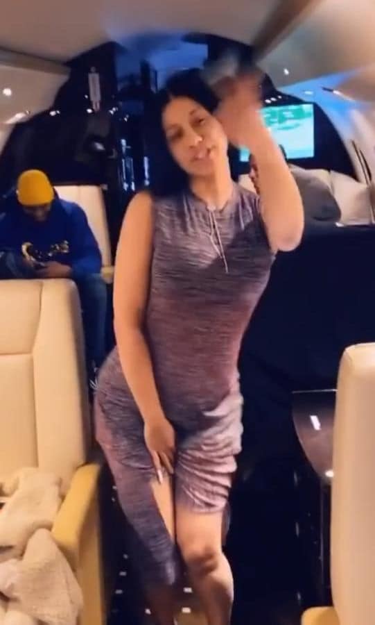 Cardi B with no makeup in private jet