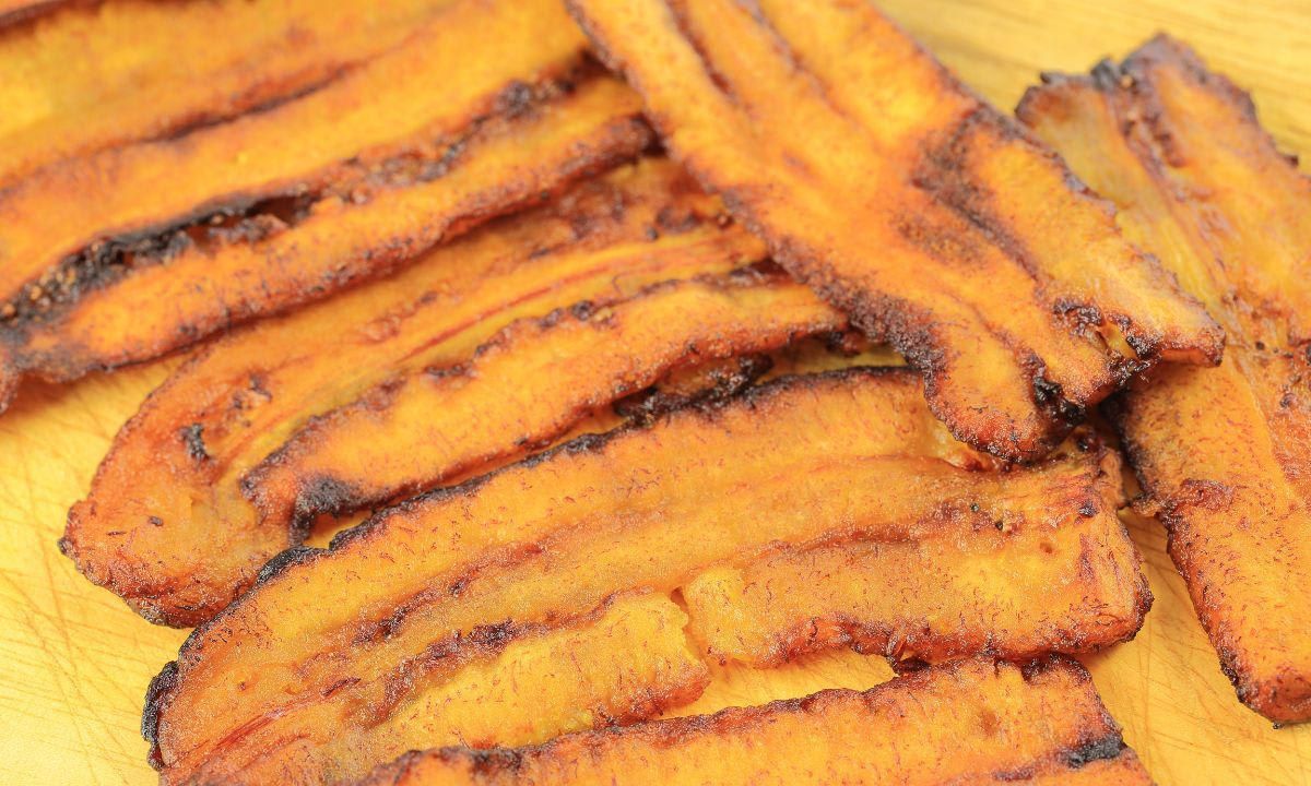 plantains laid out to cook a “Puerto Rican lasagna”