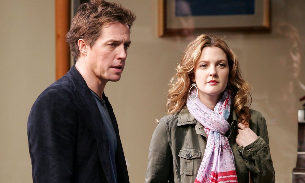 Drew Barrymore and Hugh Grant on Location for "Music and Lyrics By"   April 4, 2006