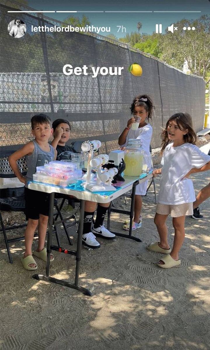 North West and Penelope Disick host a lemonade stand