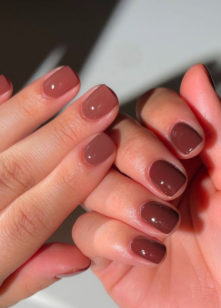  Neutrals on square nails