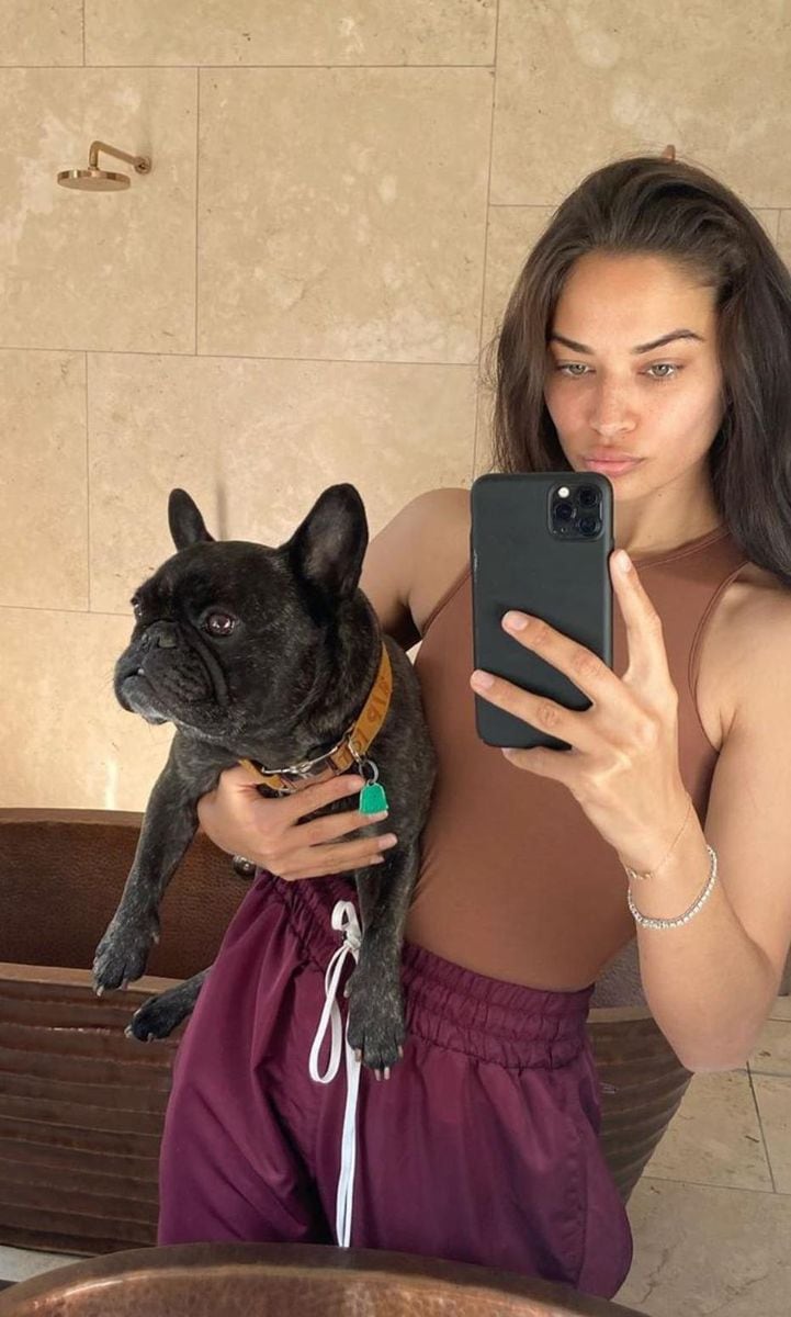 Shanina Shaik with her dog Choppa