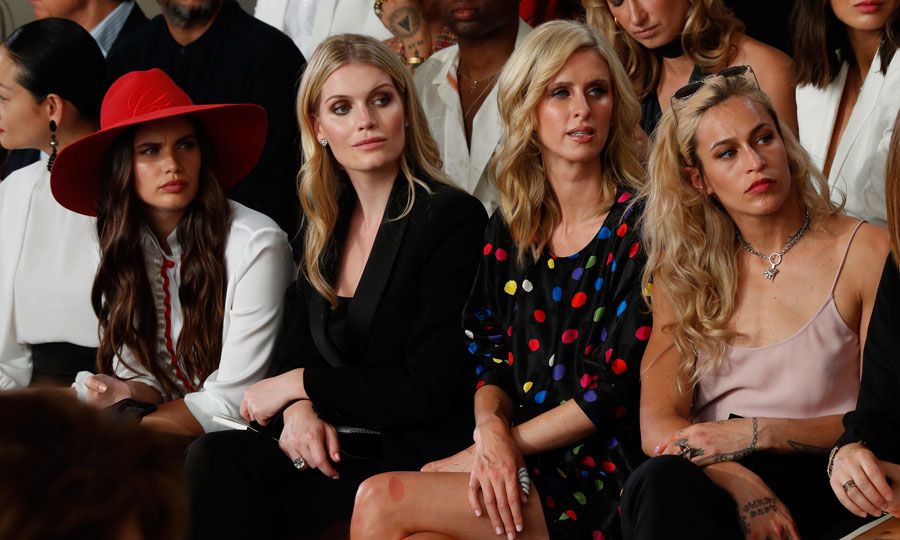 Sara Sampaio, Kitty Spencer, Nicky Hilton, Giorgio Armani