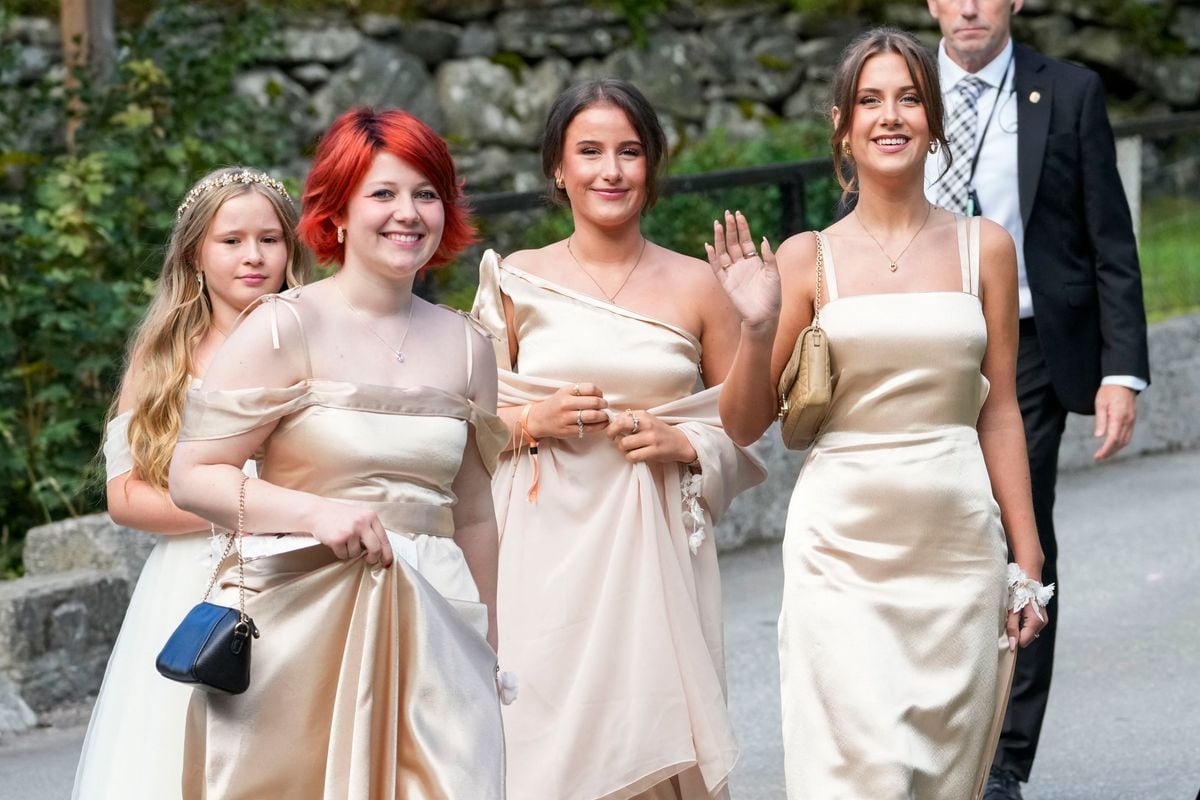 The bride's three daughters were at the wedding on Aug. 31