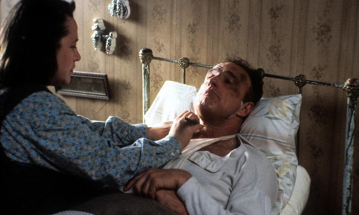 Kathy Bates And James Caan In 'Misery'