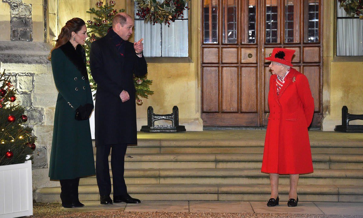 Prince William and Kate wrapped up their tour in Windsor with a royal family reunion with Queen Elizabeth.