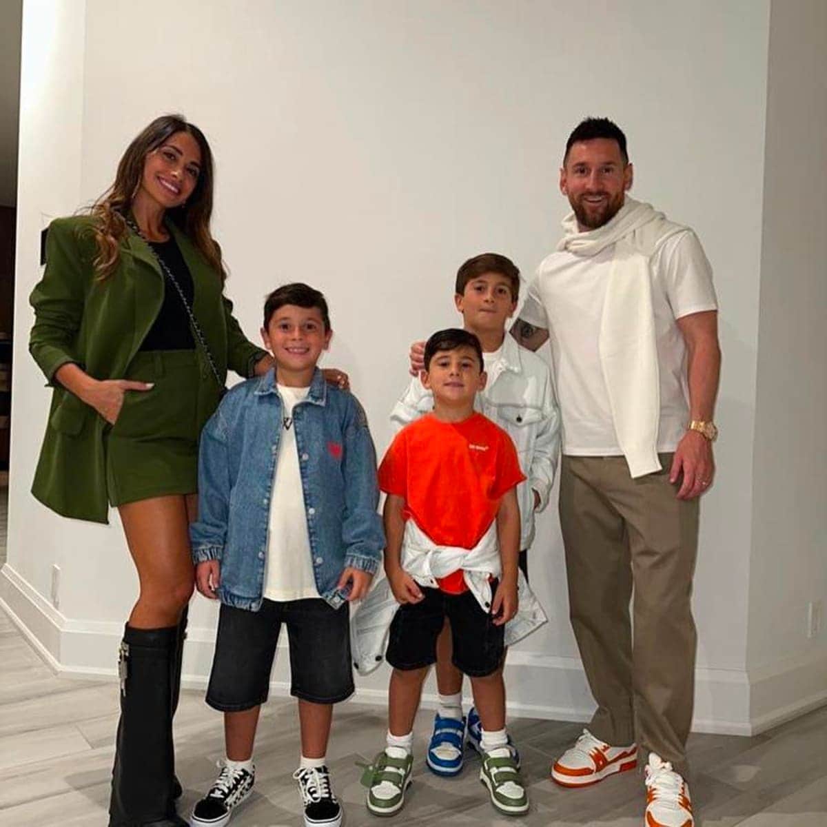  Messi and Roccuzzo have a beautiful family 
