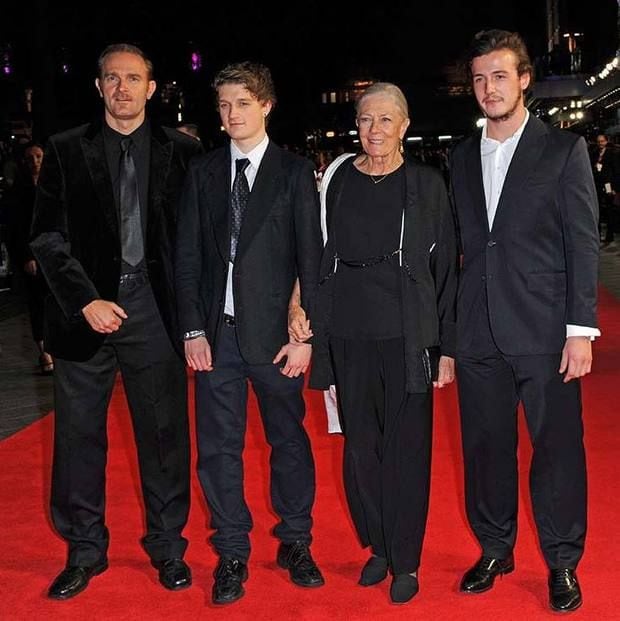 In 2014 with his uncle, cousin, and grandmother Vanessa Redgrave.
Photo: Getty Images