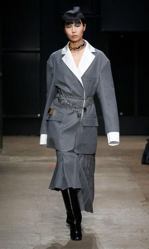 Marni mostro el frost gray en talla oversize