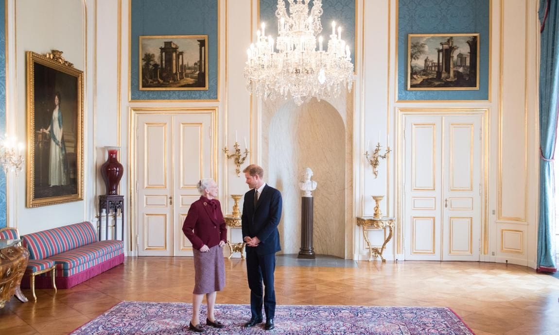 Inside royals' homes and palaces