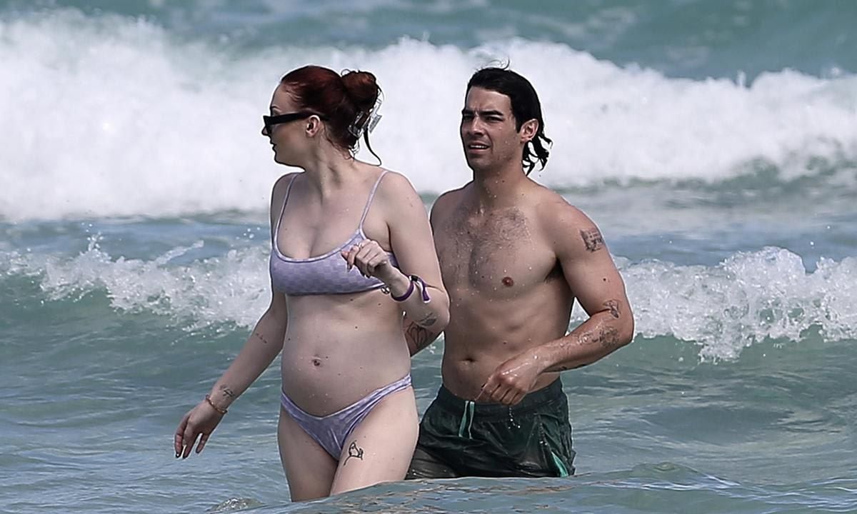 Joe Jonas and Sophie Turner: Happier Times