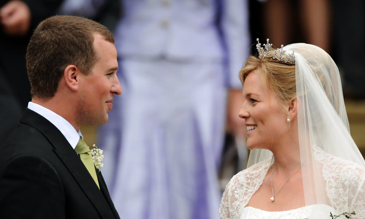 Peter Phillips and Autumn Phillips on their wedding day