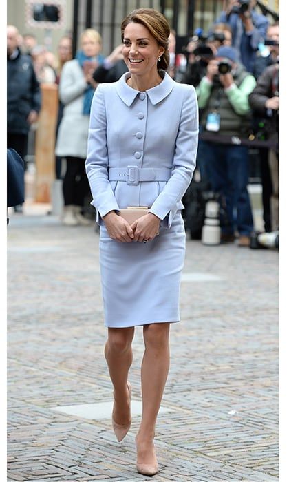 A peplum and Peter Pan collar style to visit a Vermeer exhibition at the Mauritshuis on October 11, 2016 in The Hague, Netherlands.
Photo: Pool/Samir Hussein/WireImage