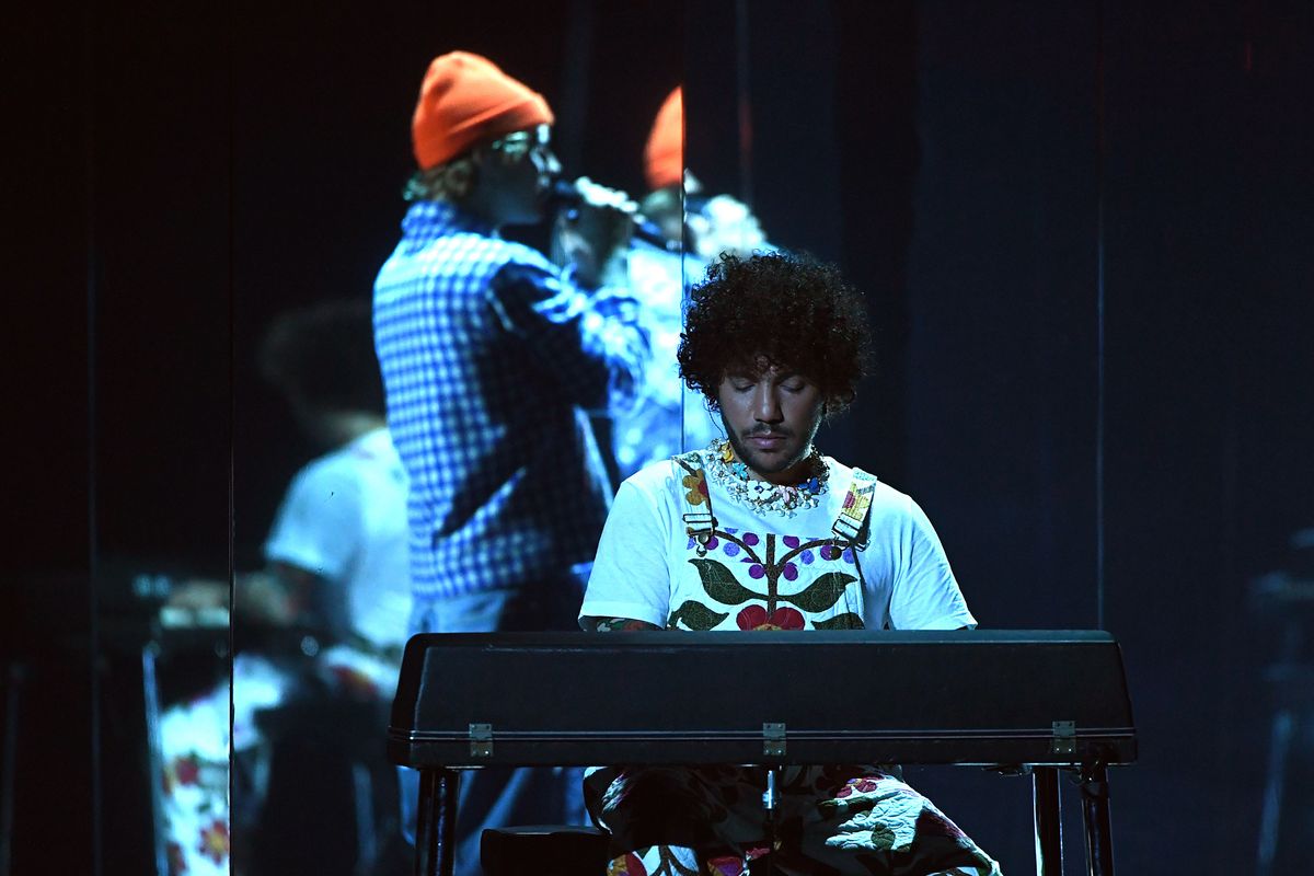 LOS ANGELES, CALIFORNIA - NOVEMBER 22: (L-R) In this image released on November 22, Justin Bieber and Benny Blanco perform onstage for the 2020 American Music Awards at Microsoft Theater on November 22, 2020 in Los Angeles, California. (Photo by Kevin Mazur/AMA2020/Getty Images for dcp)