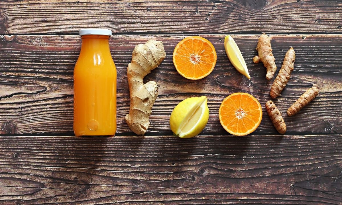 Turmeric and Ginger Shot: The ultimate anti-inflammatory detox recipe