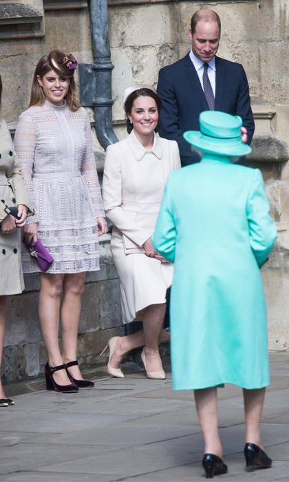 Kate Middleton doing a curtsey