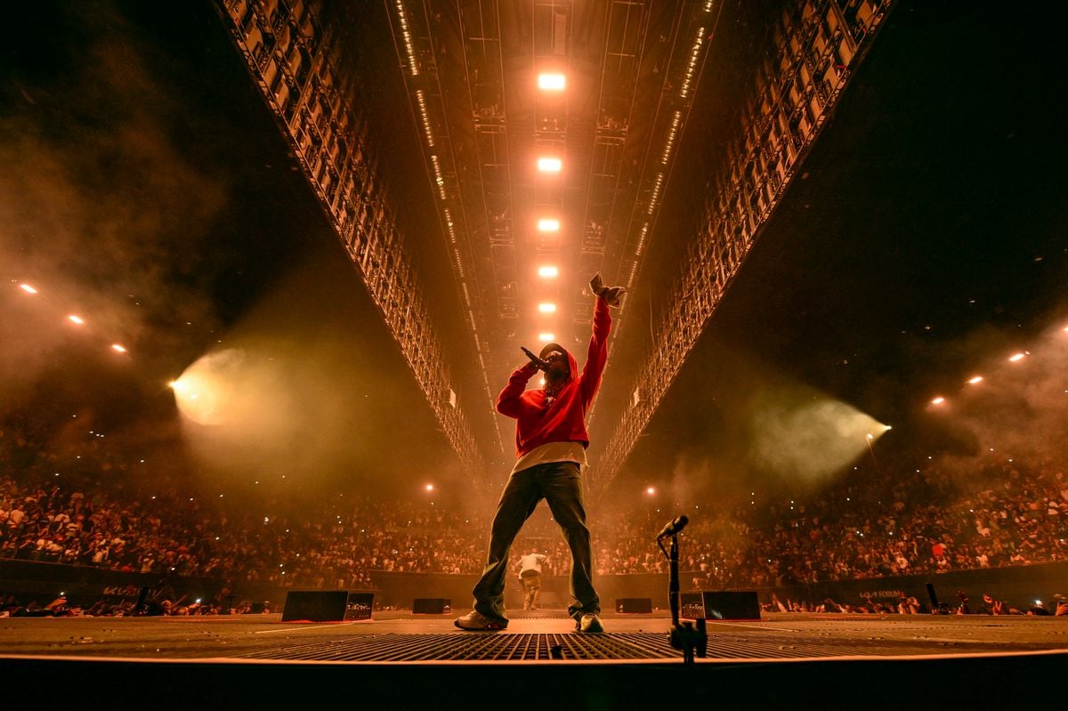 INGLEWOOD, CALIFORNIA - JUNE 19: Kendrick Lamar performs onstage during The Pop Out â Ken & Friends Presented by pgLang and Free Lunch at The Kia Forum on June 19, 2024 in Inglewood, California. (Photo by Timothy Norris/Getty Images for pgLang, Amazon Music, & Free Lunch)