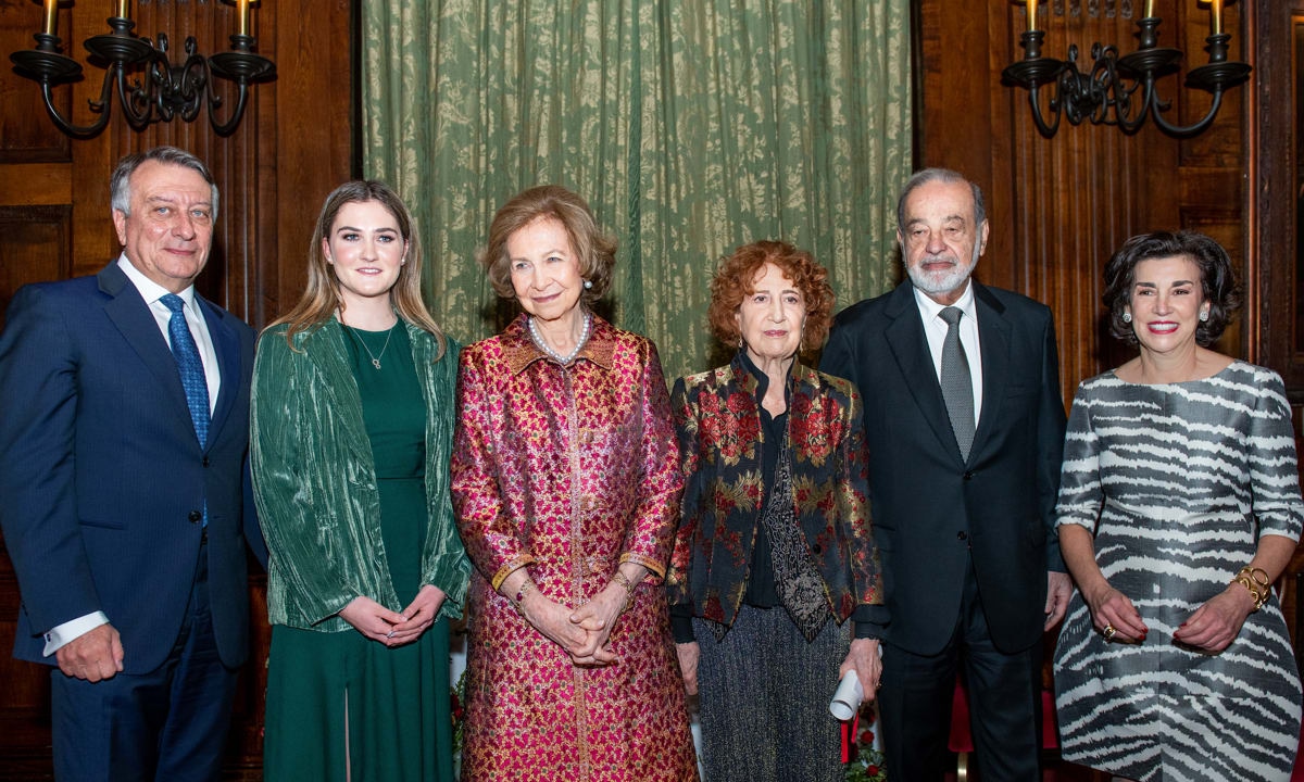 Queen Sofía of Spain presented Carmen Iglesias, José Andrés, and Carlos Slim the ‘Sophia Awards for Excellence’