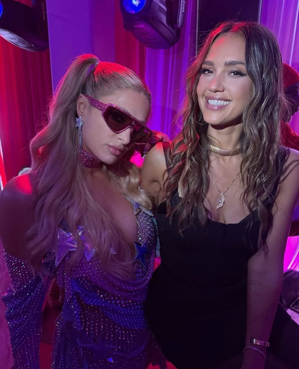 Jessica Alba and Paris Hilton