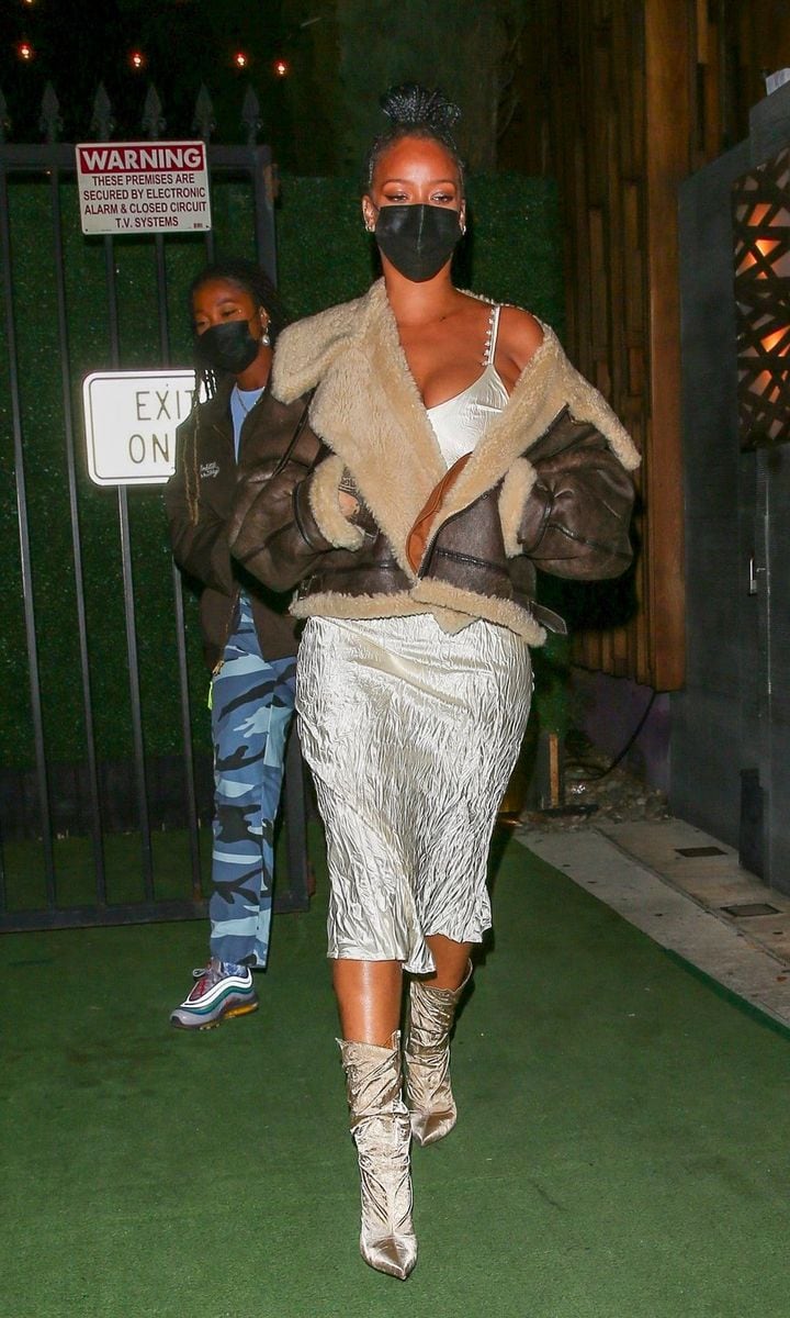 Rihanna leving Nobu