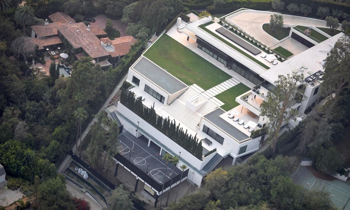 EXC Beyonce & Jay Z Bel Air Mansion