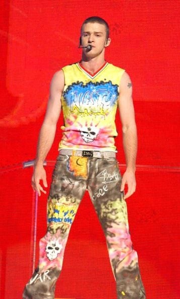 Dirty pop! With an outfit just as bright as his talent, Justin rocked the stage during the MTV Video Music Awards in September 2001.
<br>
Photo: Getty Images