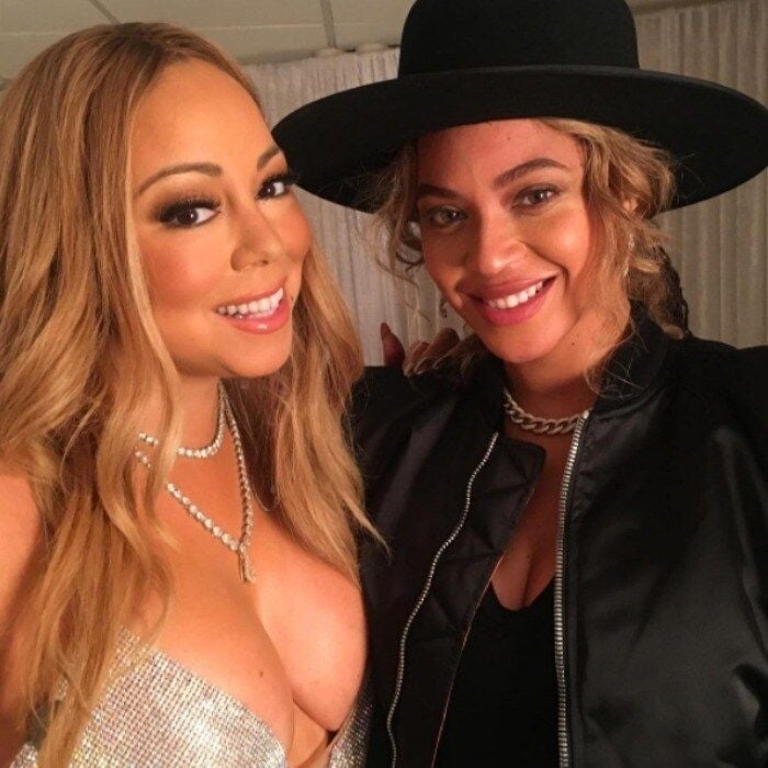 December 11: Making Christmas wishes come true! <a href="https://us.hellomagazine.com/tags/1/beyonce/"><strong>Beyonce</strong></a> posed with <a href="https://us.hellomagazine.com/tags/1/mariah-carey/"><strong>Mariah Carey</strong></a> during her <i>All I Want for Christmas is You</i> show at the Beacon Theatre in NYC.
Photo: Instagram/@mariahcarey