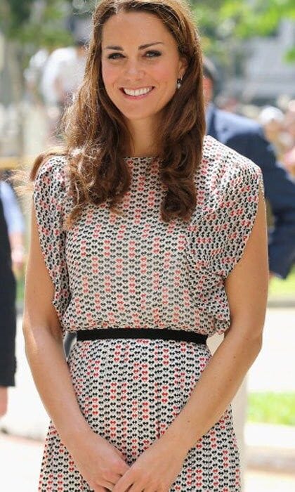 Kate dons this fun Alexander McQueen dress for the Singapore stop during the Diamond Jubilee Tour.
<br>
Photo: Getty Images