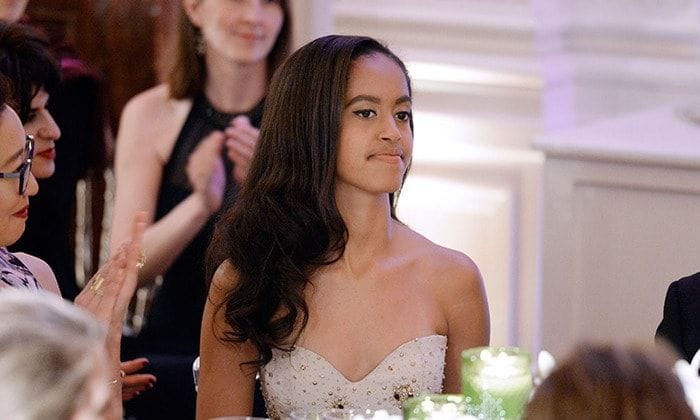 On Thursday evening was a special night for the Obama family as it was the first state banquet that Barack's daughters Malia and Sasha have attended. Seventeen-year-old Malia looked stunning in a strapless cream dress.
<br>Photo: Getty Images