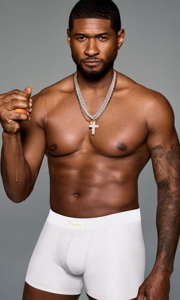 Usher poses in his underwear ahead of Super Bowl performance