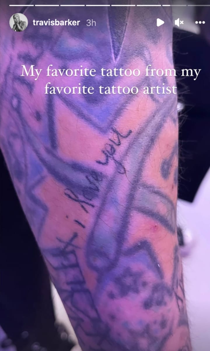 Travis Barker shows off his "favorite tattoo"