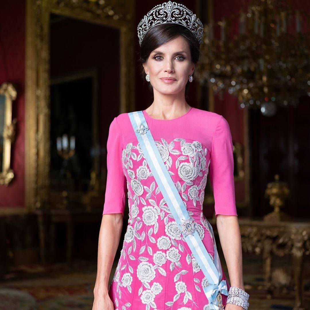 Spanish Royal family new official pictures Queen Letizia