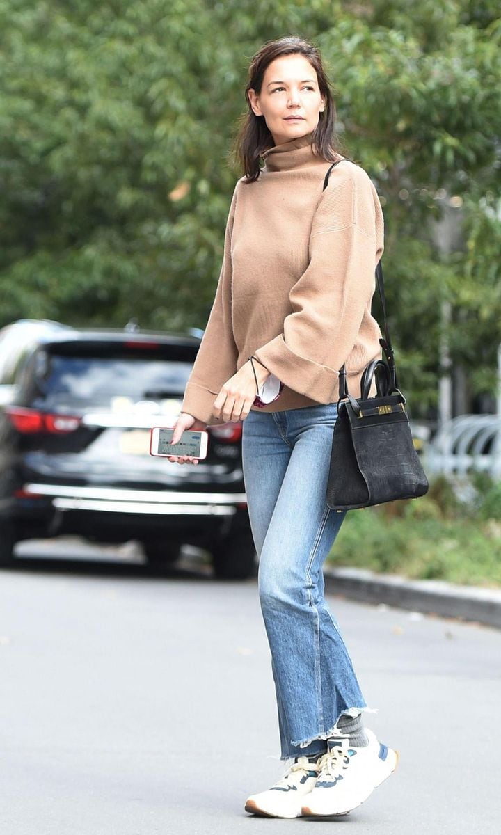 Katie Holmes Enjoys Some Alone Time on a Pleasant Autumn Afternoon