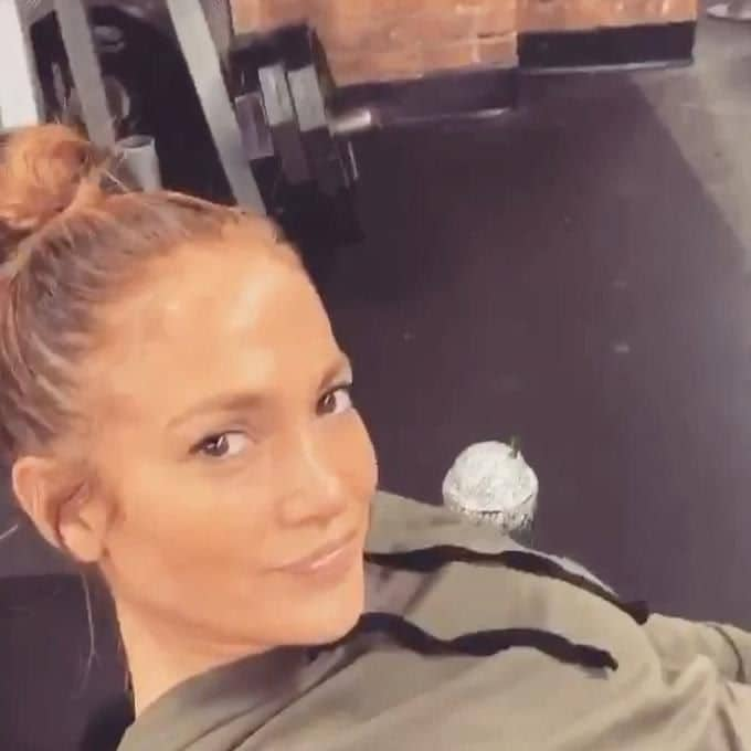 Jennifer Lopez, impressive gym video