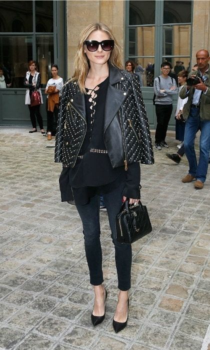 Olivia Palermo looked effortlessly cool wearing an all-black ensemble to the Alexis Mabille Haute Couture show.
<br>
Photo: Bertrand Rindoff Petroff/Getty Images