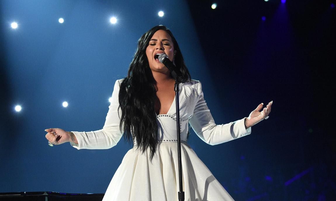 Demi Lovato performs Anyone at the Grammys