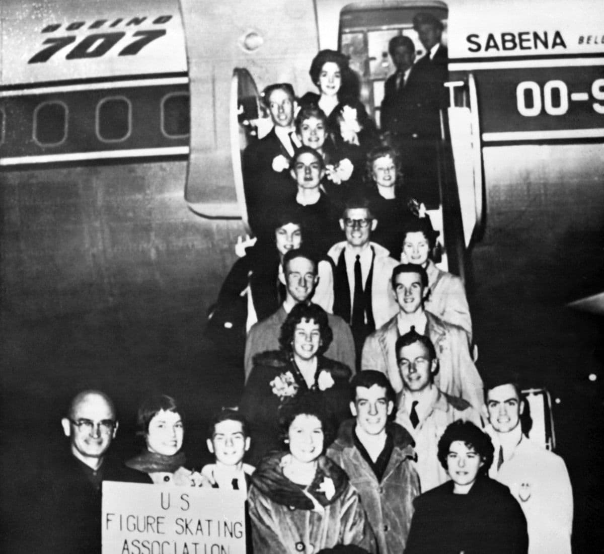 Family picture of the US figure skating team before boarding the Sabena Flight 548, on February 15, 1961 in New-York that crashed near Brussels, Belgium, killing 72 people in which the entire United States Figure Skating team on its way to the 1961 World Championships in Prague, Czechoslovakia. (Photo credit should read STF/AFP via Getty Images)