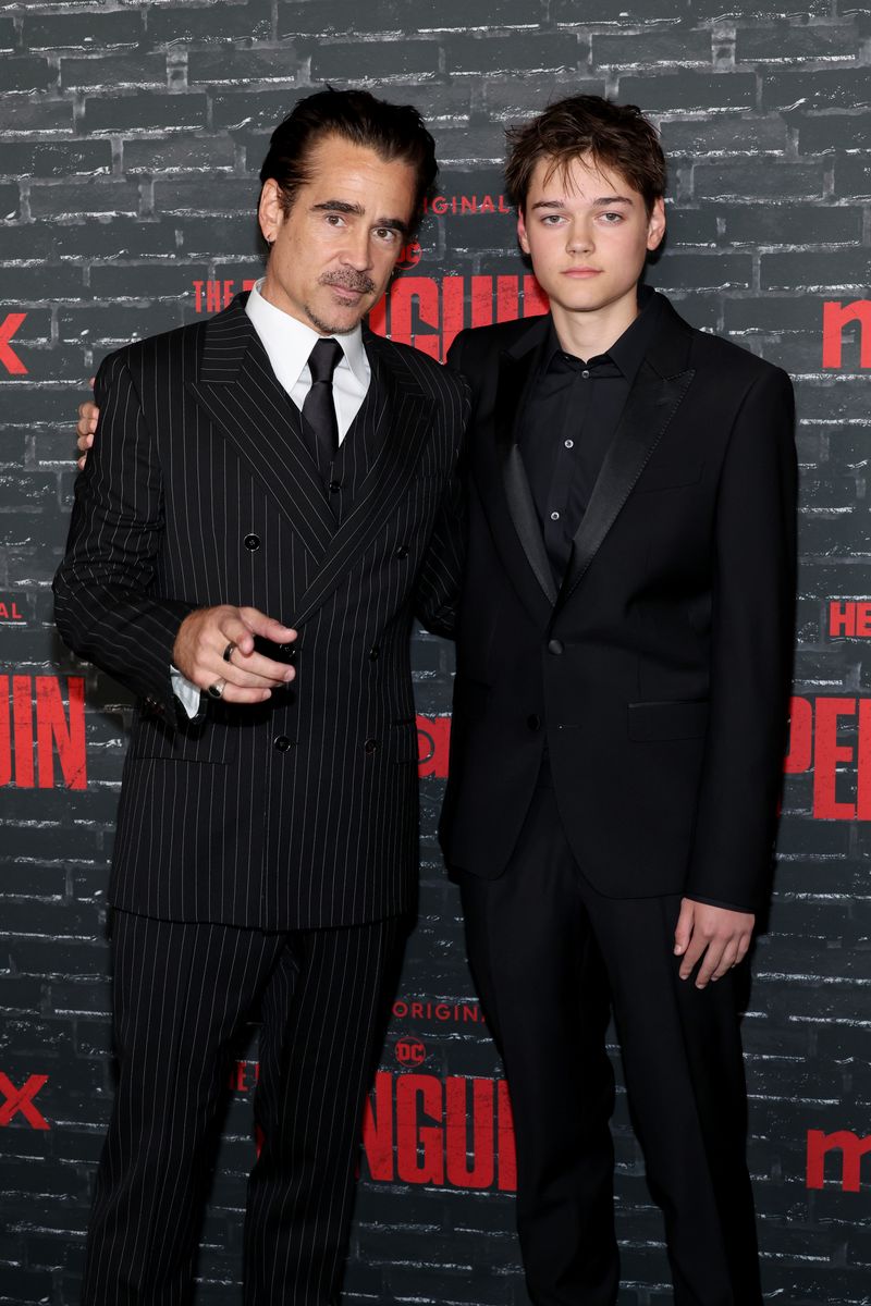 Colin y Henry Farrell en el estreno de 'El Pingüino'