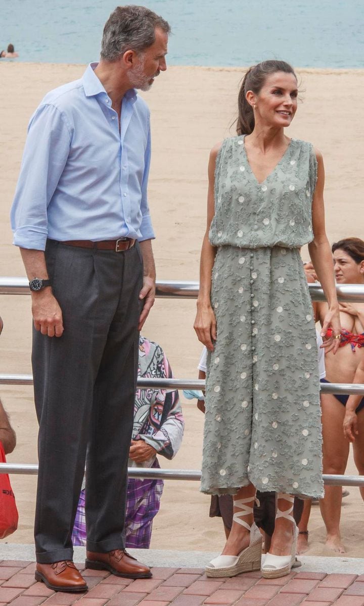 Letizia looked chic in a Zara dress on June 23