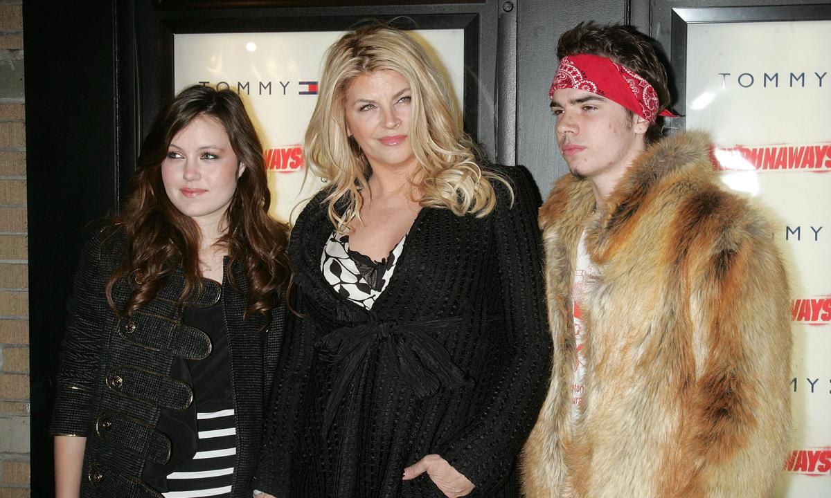 The Runaways New York Premiere   Outside Arrivals