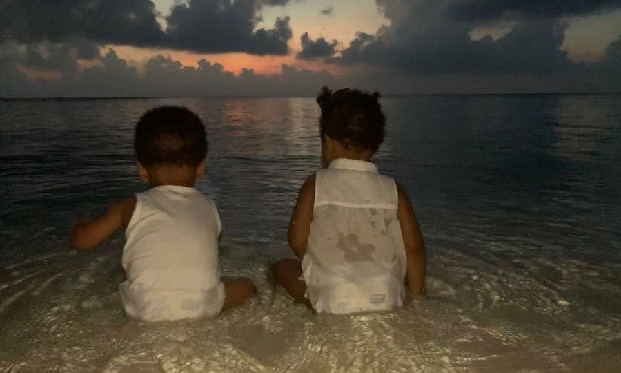 Photo of twins Rumi and Sir Carter